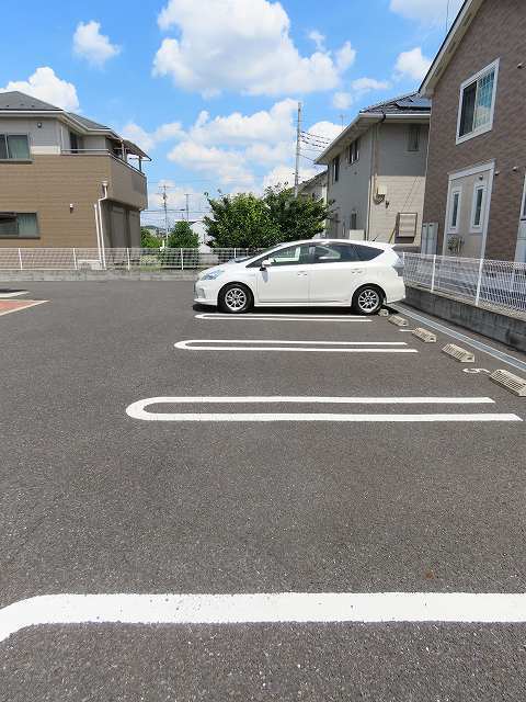 14/20 駐車場