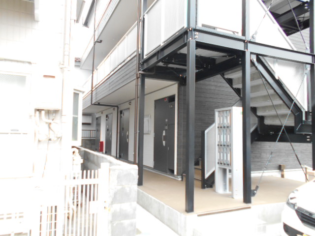 3/6 エントランス