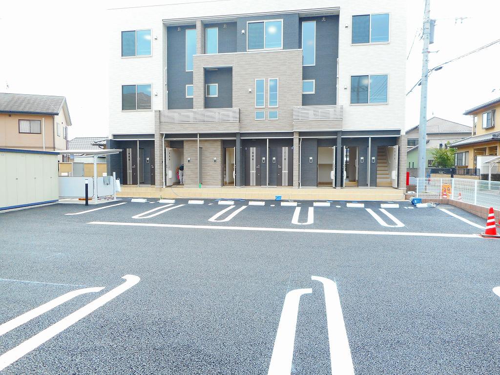 14/20 駐車場