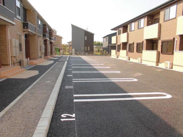 14/20 駐車場