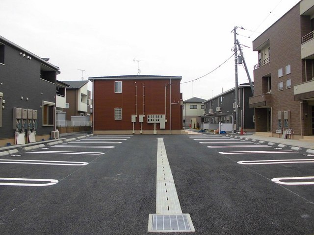 14/20 駐車場