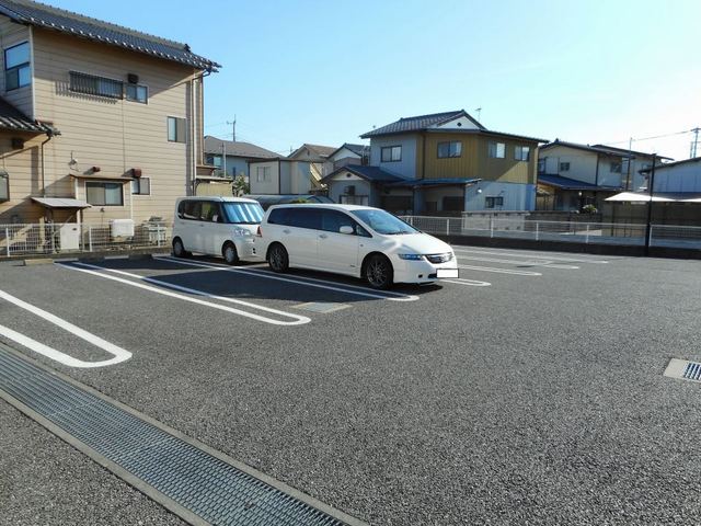 14/20 駐車場