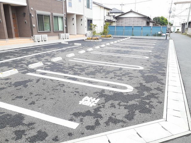 14/23 駐車場