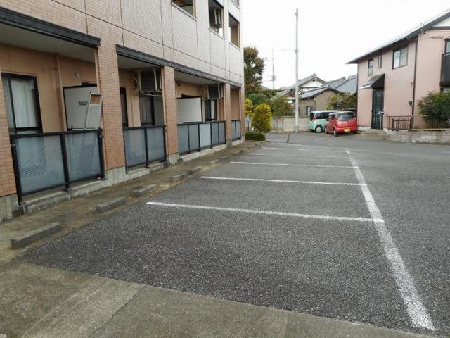 14/20 駐車場