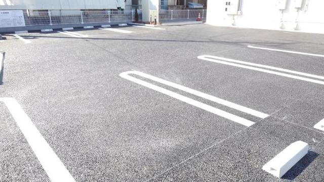 14/20 駐車場