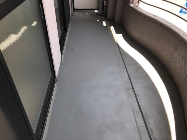 18/30 バルコニー