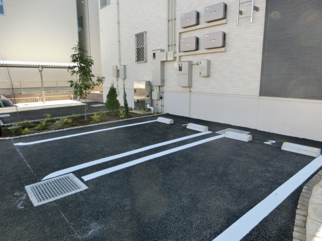 20/27 駐車場