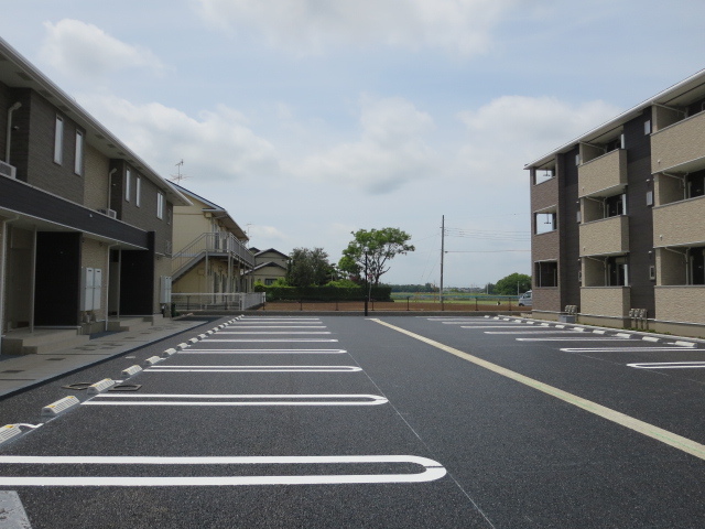 14/20 駐車場