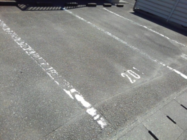 14/20 駐車場