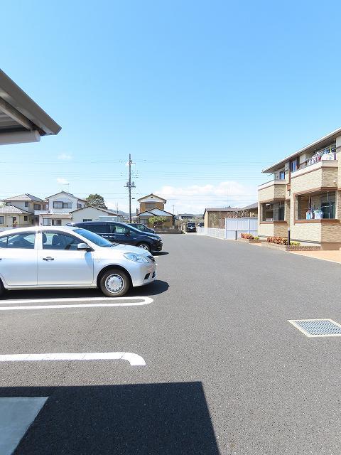 14/20 駐車場