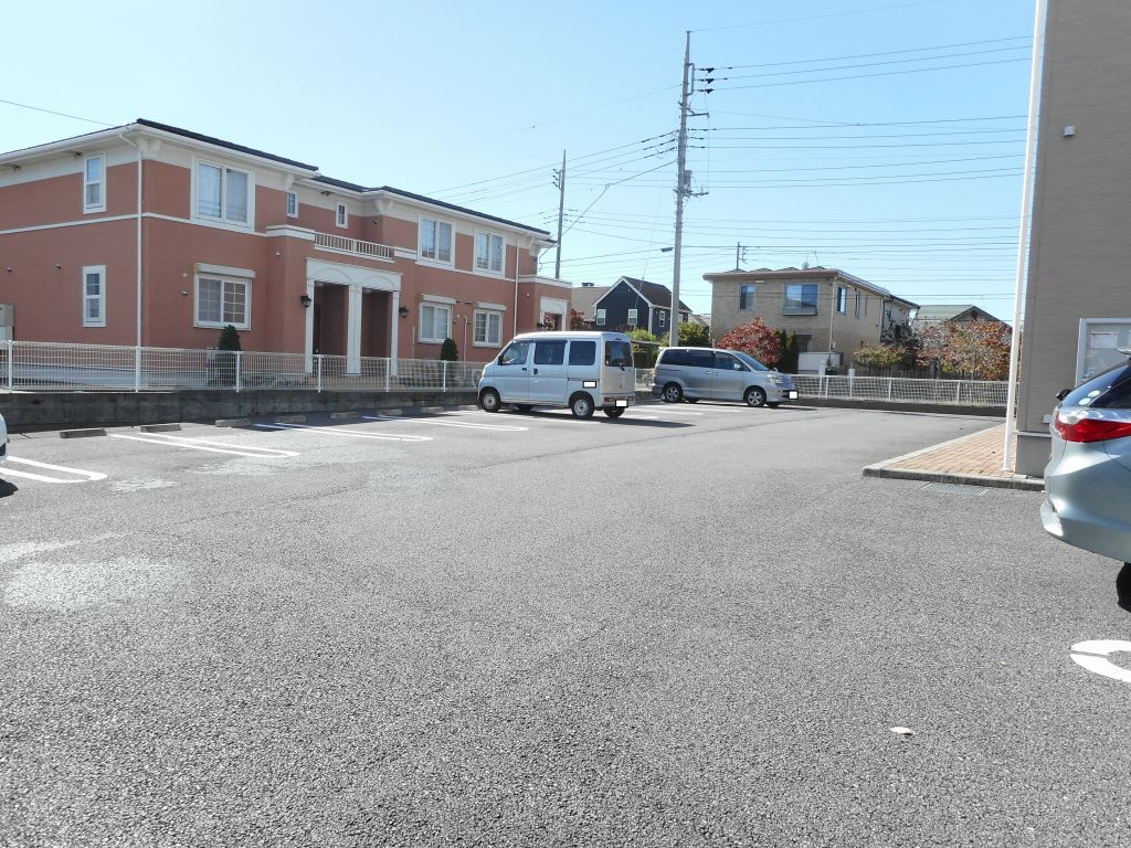 14/18 駐車場