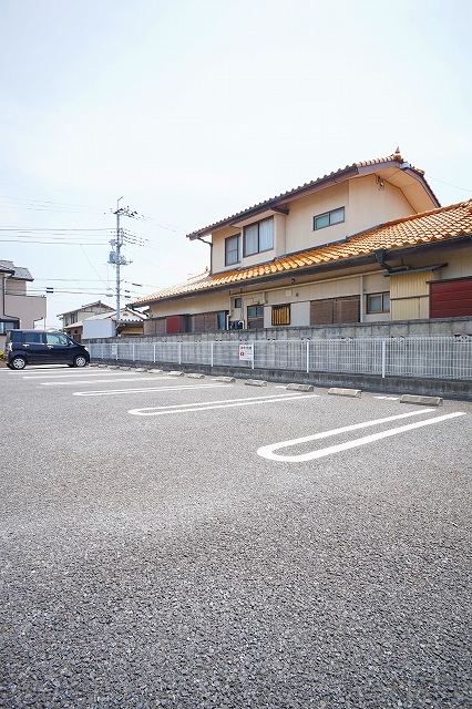 14/20 駐車場