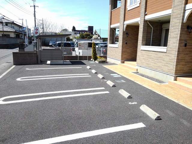 2/10 駐車場