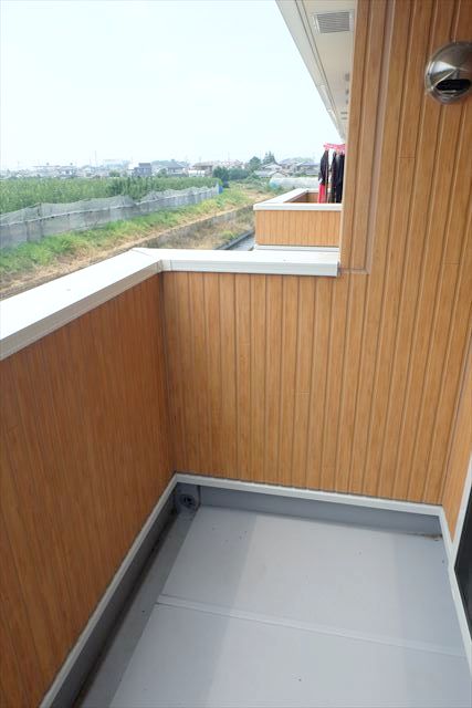 14/28 バルコニー