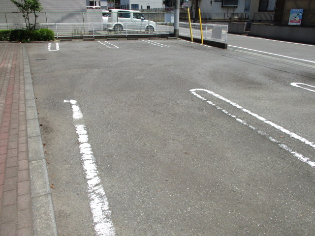 14/20 駐車場