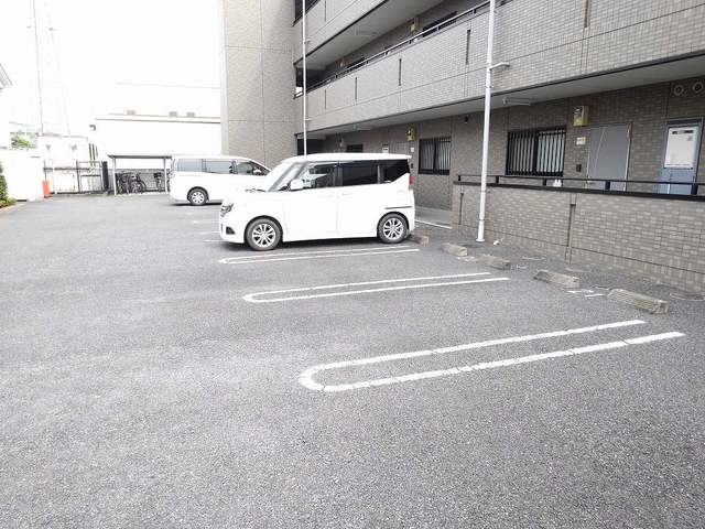 15/21 駐車場