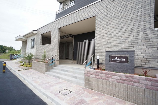 13/20 エントランス