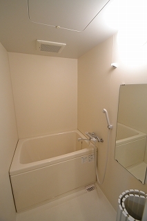 8/16 浴室