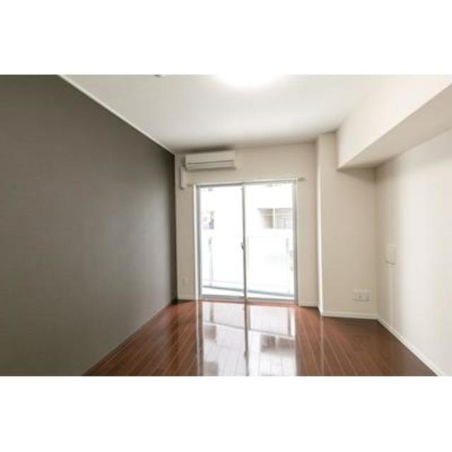 18/29 リビング/ダイニング