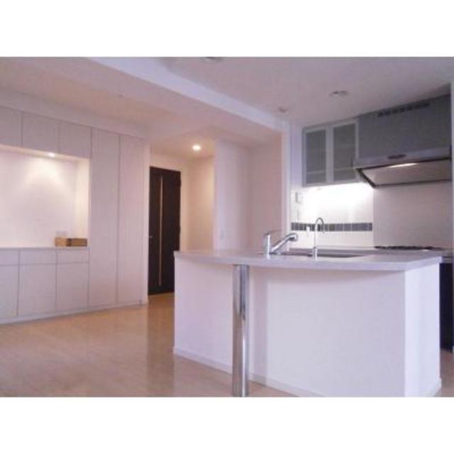 13/30 リビング/ダイニング