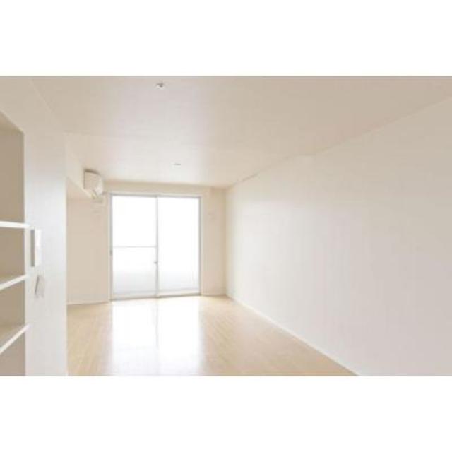 18/29 リビング/ダイニング