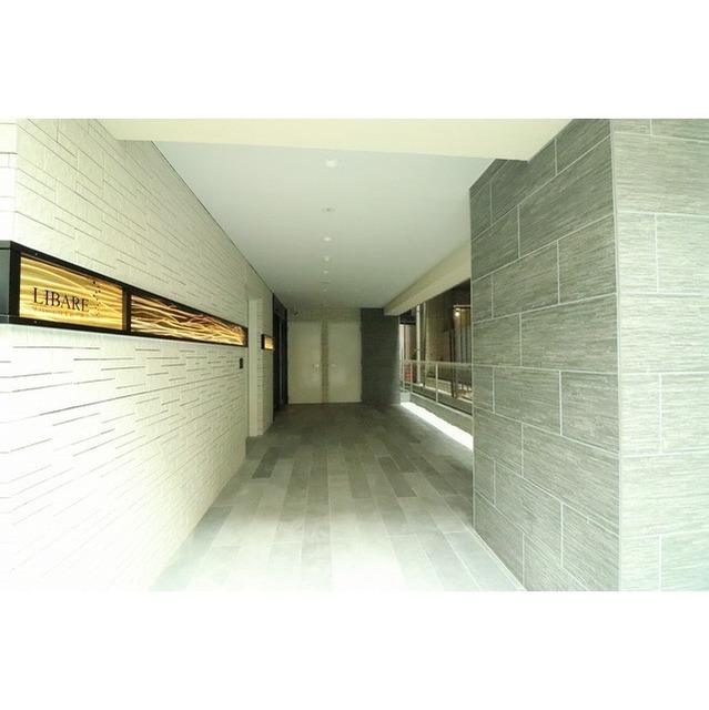 22/22 エントランス