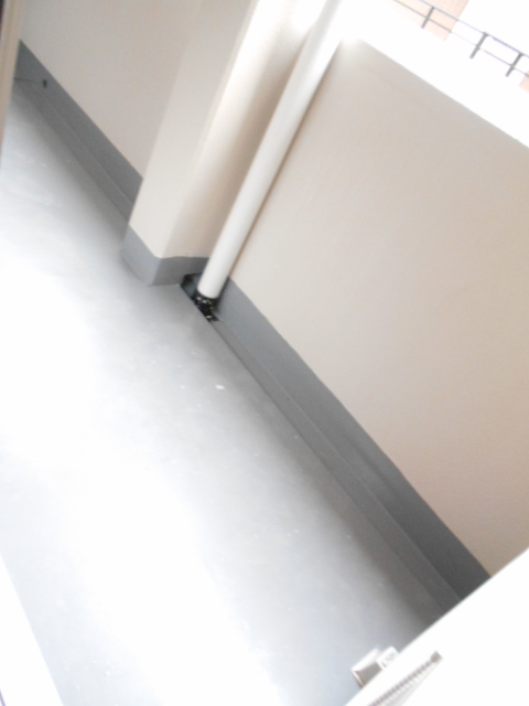 14/28 バルコニー