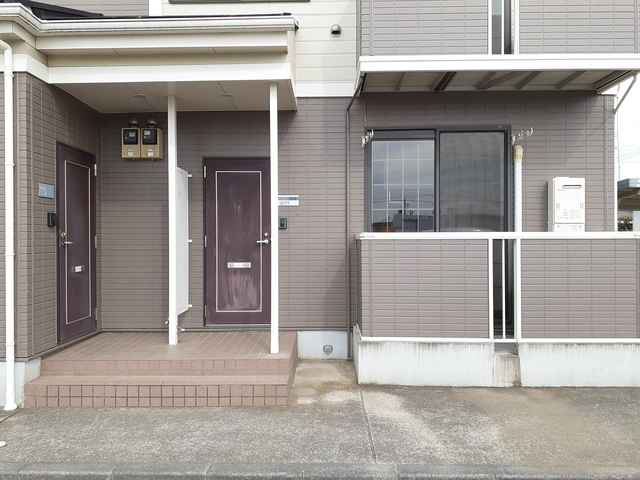 13/15 エントランス