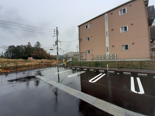 14/20 駐車場
