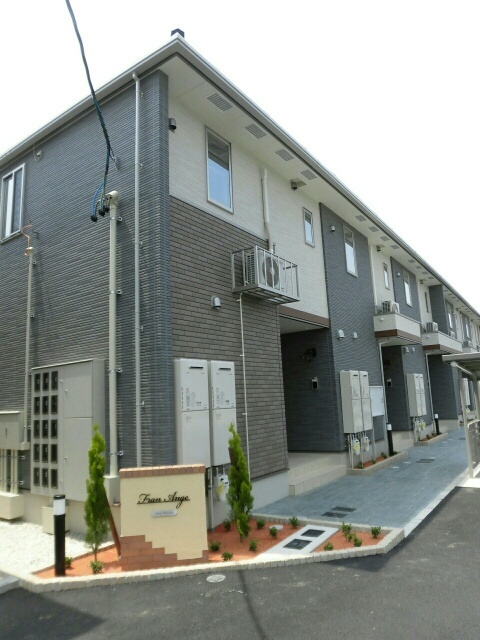 14/20 エントランス