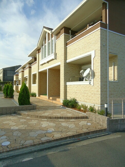 14/20 エントランス