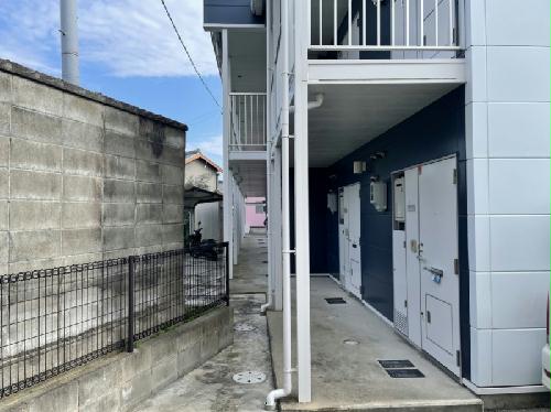 13/22 エントランス