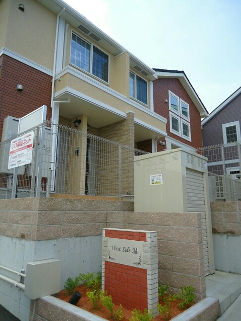 14/20 エントランス