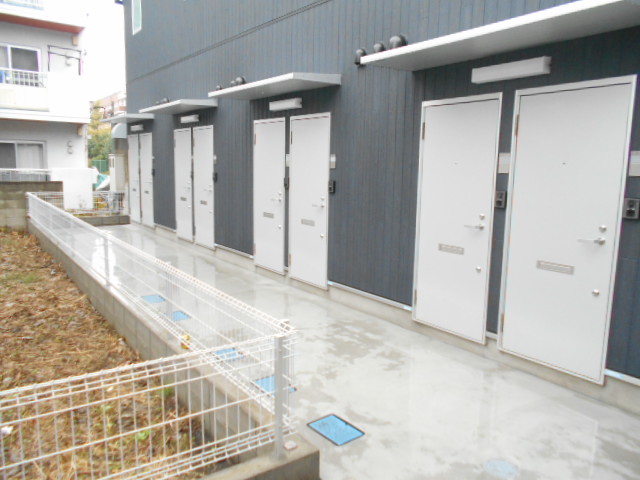 22/30 エントランス