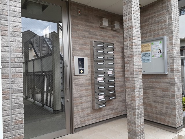 13/24 エントランス