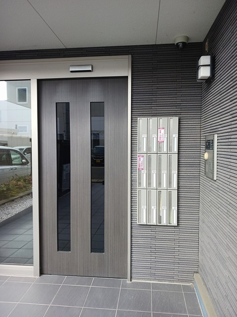 13/20 エントランス