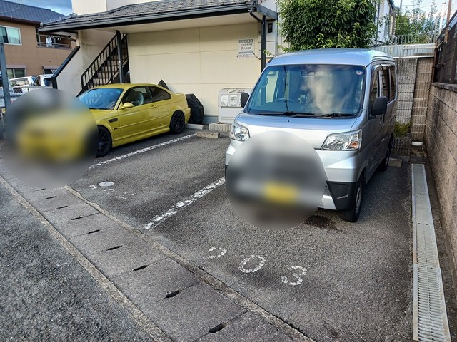 18/26 駐車場