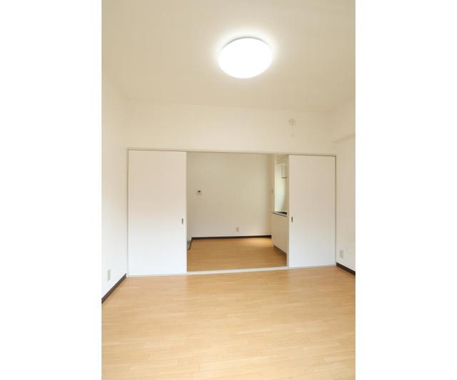 13/30 リビング/ダイニング