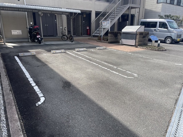 2/8 駐車場