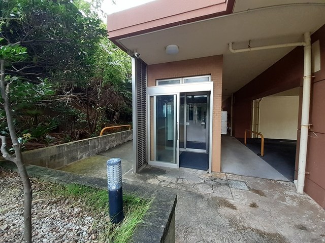 14/20 エントランス