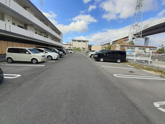 14/20 駐車場