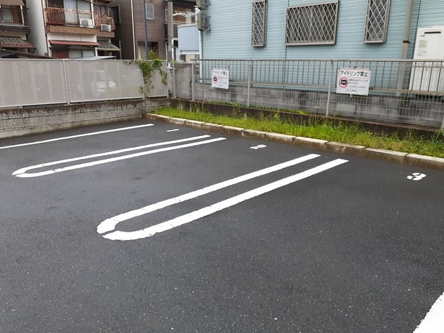 2/8 駐車場