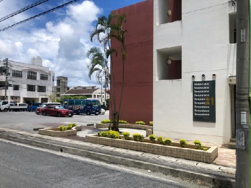 14/20 エントランス