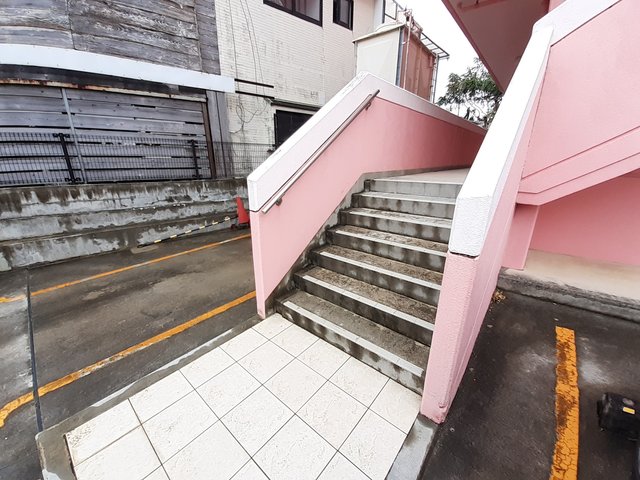 14/20 エントランス