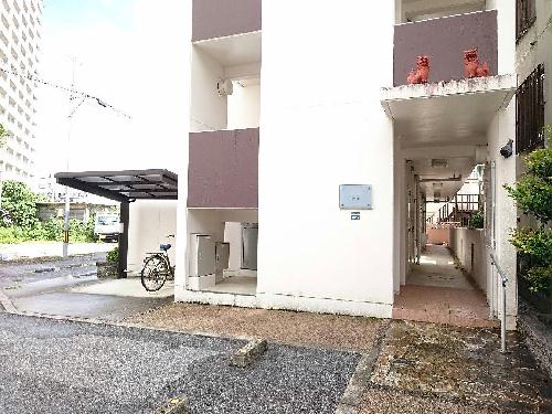 2/3 エントランス