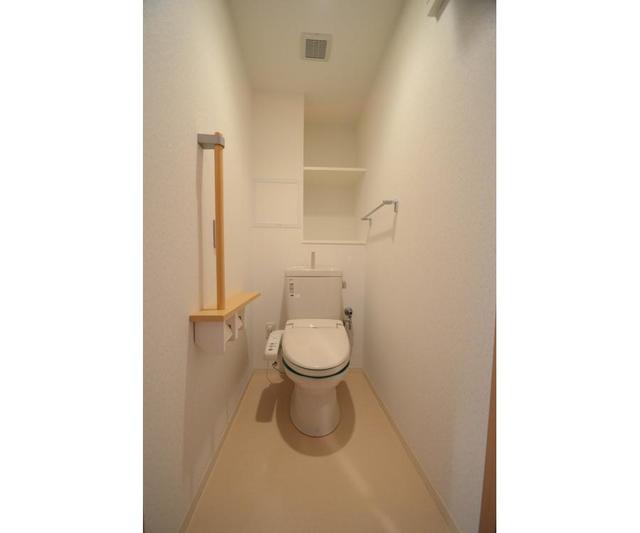 17/17 トイレ