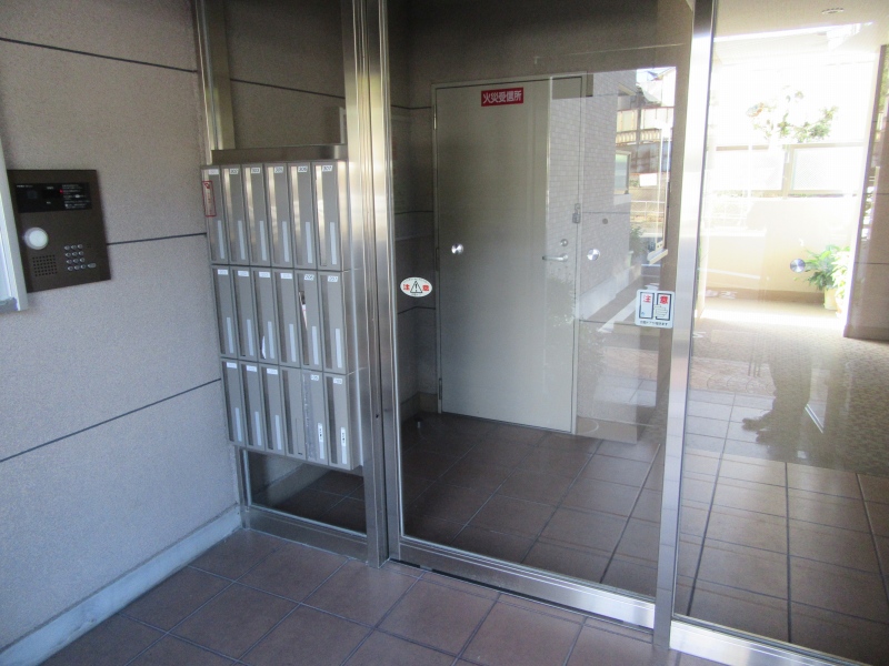 14/20 エントランス