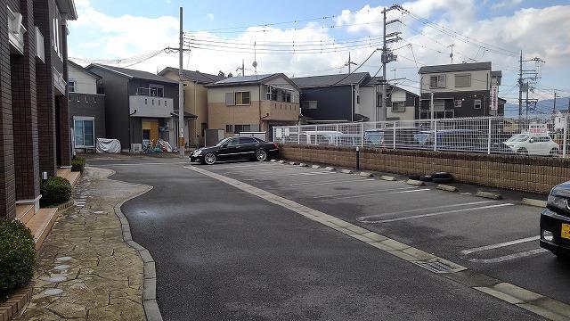 14/20 駐車場