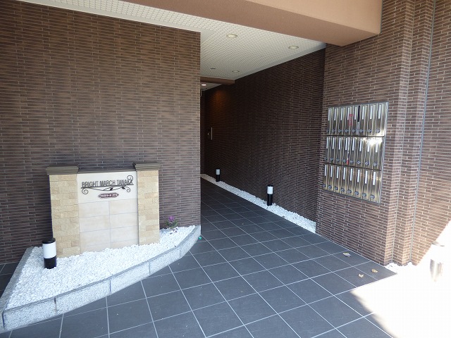 13/20 エントランス