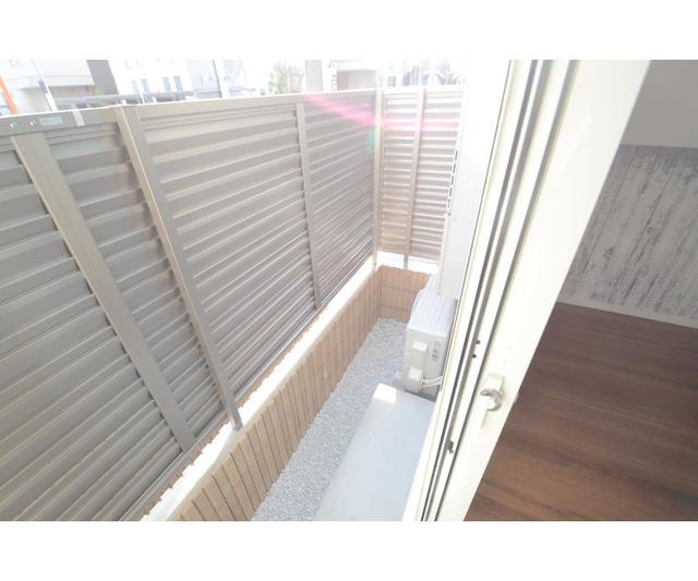 25/30 バルコニー